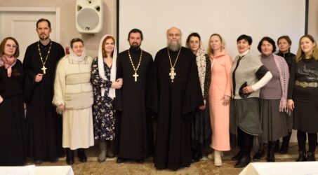 В конференц-зале Свято-Ильинского храма прошла очередная встреча семейного клуба.