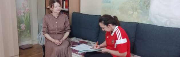 Как оформить пособия и распорядиться материнским капиталом подскажет социальный работник